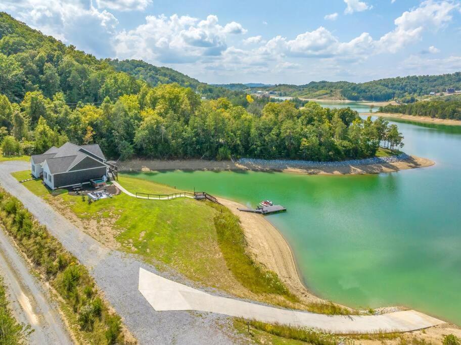 Lake Front Home, Only 18 Miles To Pigeon Forge! Sevierville Exterior photo